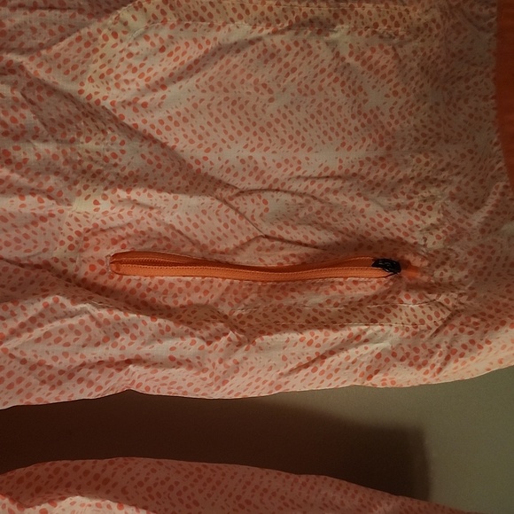 THE NORTH FACE Windbreaker, Coral, Size L, EUC - Picture 3 of 7